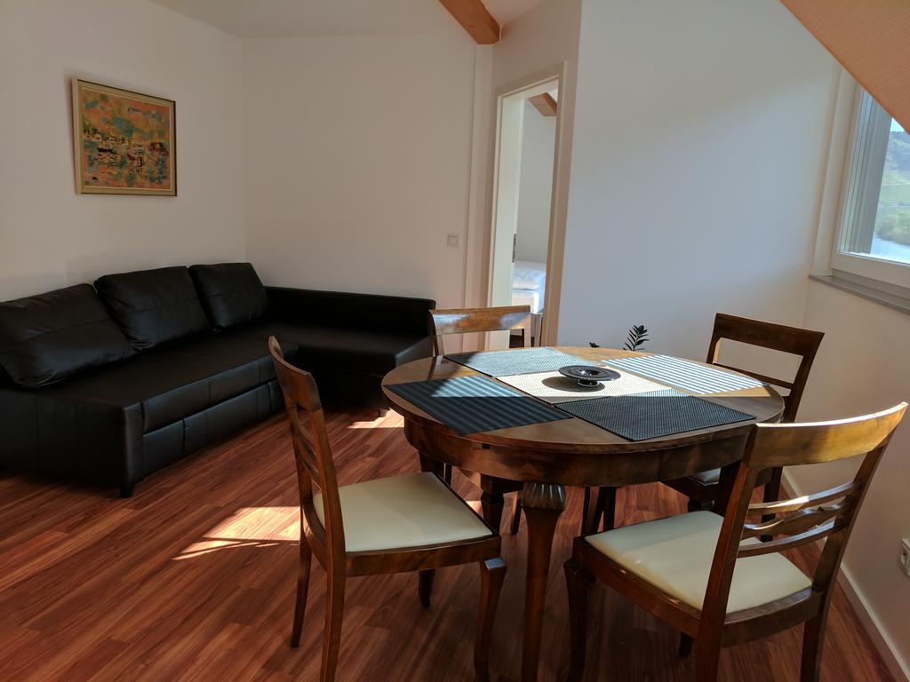 Ferienwohnung "Zum Klosterruinenblick" เคิร์ฟ ภายนอก รูปภาพ